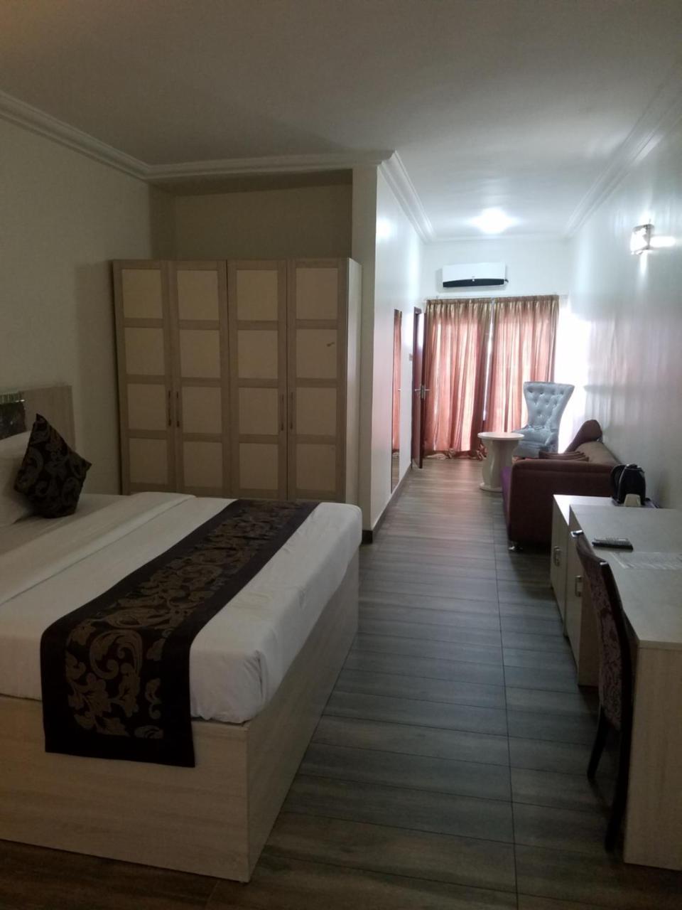 Bon Hotel Port Harcourt At La Kings Extérieur photo